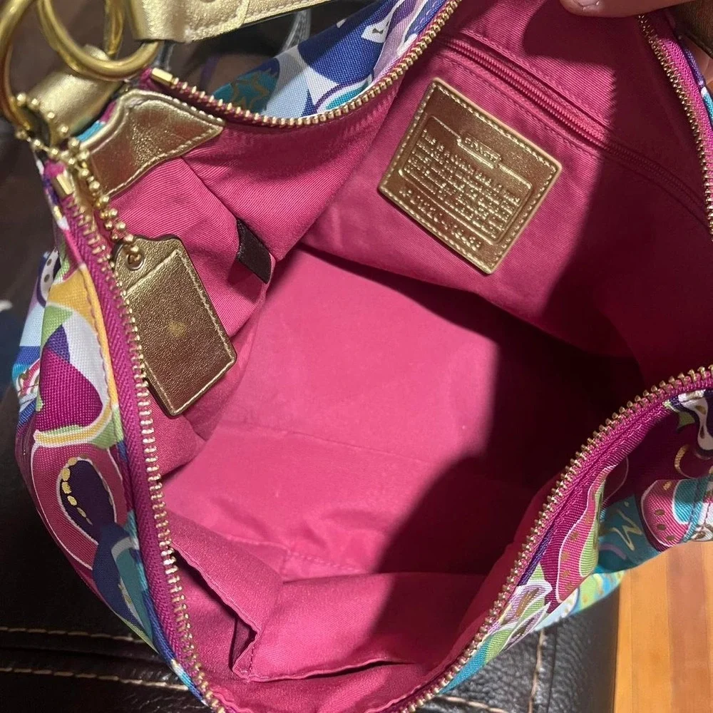 y2k 2000s Coach Poppy Signature C Monogram Graffiti Print Shoulder Bag / Handbag